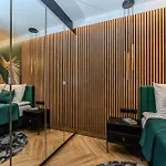 Easy Rent - Reduta 110, Free Parking, 24h Check-in Apartamento