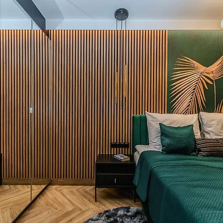 アパート Easy Rent - Reduta 110, Free Parking, 24h Check-in ルブリン