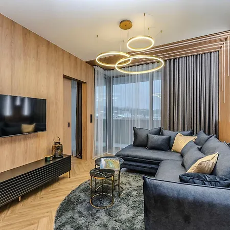 Easy Rent - Reduta 110, Free Parking, 24h Check-in