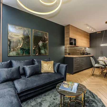 Easy Rent - Reduta 110, Free Parking, 24h Check-in アパート ルブリン